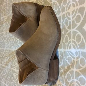 Lucky Brand cut out ankle booties